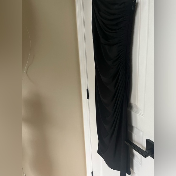 Le Chateau one shoulder midi dress-black-size small US, all over ruching - Picture 7 of 10